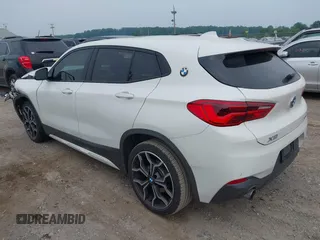 2018 BMW X2 xDrive28i z VIN WBXYJ5C3XJEF76384, wystawiony jako IAAI lot #42439783 z przebiegiem 85 742 mil mil oraz . Historia ofert i sprzedaży dostępna na DreamBid. Obrazek 3.