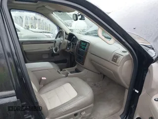 2003 Ford Explorer Eddie Bauer with VIN 1FMDU74W03UB93711, listed as a IAAI auction lot 41928384 with 187,255 mi miles and . Bid and sale history available at DreamBid. Image 5.