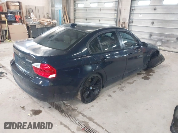 2006 BMW 3 Series 325i with VIN WBAVB13546KX50248, listed as a IAAI auction lot 41901709 with 167,423 mi miles. Bid and sale history available at carsss.com. Image 4.
