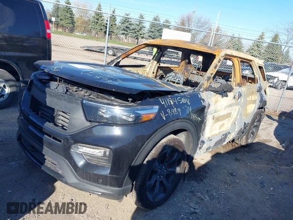 2024 Ford Explorer ST with VIN 1FM5K8GC4RGA38989, listed as a IAAI auction lot 41184588 with Not Provided miles. Bid and sale history available at carsss.com. Image 2.