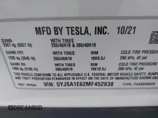 2021 Tesla Model S Plaid z VIN 5YJSA1E62MF452838, wystawiony jako IAAI lot #42726183 z przebiegiem 21 725 mil mil oraz . Historia ofert i sprzedaży dostępna na DreamBid. Obrazek 9.