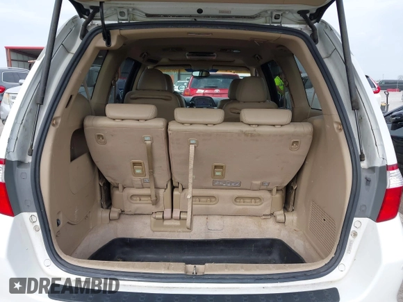 2007 Honda Odyssey Touring with VIN 5FNRL38887B081562, listed as a IAAI auction lot 42000435 with 238,287 mi miles and . Bid and sale history available at DreamBid. Image 18.