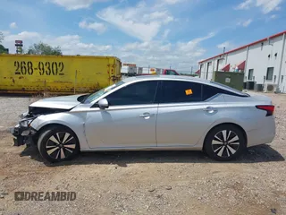 2019 Nissan Altima 2.5 SL with VIN 1N4BL4EV8KC213510, listed as a IAAI auction lot 39266155 with 1 mi miles. Bid and sale history available at carsss.com. Image 14.