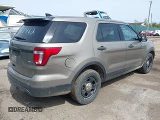 2017 Ford Police Interceptor Utility with VIN 1FM5K8AR5HGA44070, listed as a IAAI auction lot 41923462 with 146,676 mi miles and . Bid and sale history available at DreamBid. Image 4.
