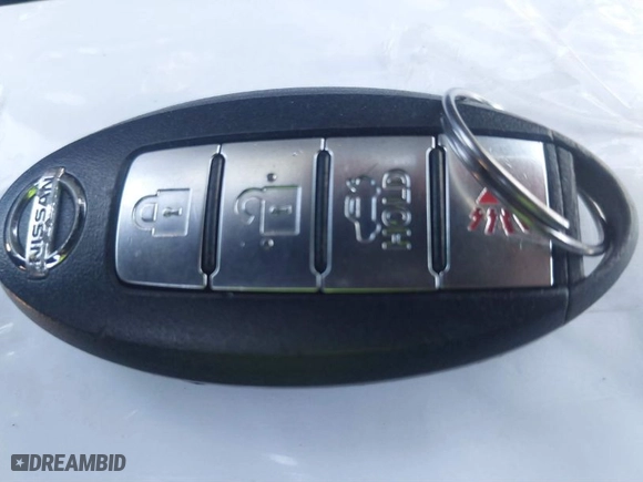 2016 Nissan Sentra SR with VIN 3N1AB7AP2GL645817, listed as a IAAI auction lot 41810995 with 112,005 mi miles. Bid and sale history available at carsss.com. Image 11.