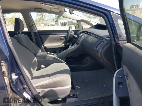 2013 Toyota Prius One with VIN JTDKN3DU6D0343622, listed as a IAAI auction lot 42098154 with 337,881 mi miles. Bid and sale history available at carsss.com. Image 5.
