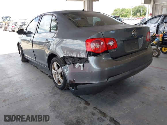 2007 Volkswagen Jetta 2.5 with VIN 3VWPF71K47M071552, listed as a IAAI auction lot 42536782 with 215,782 mi miles and . Bid and sale history available at DreamBid. Image 3.
