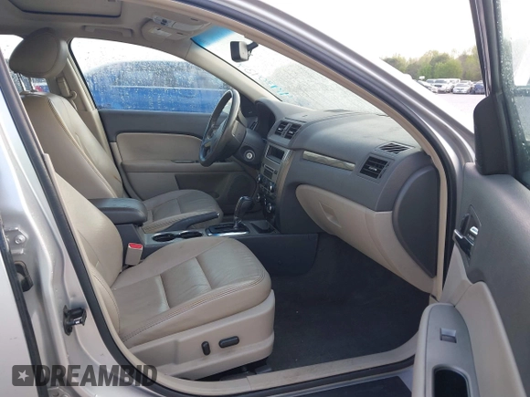 2012 Ford Fusion SEL with VIN 3FAHP0JG3CR221984, listed as a IAAI auction lot 41970437 with 142,264 mi miles. Bid and sale history available at carsss.com. Image 5.