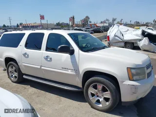 2008 Chevrolet Suburban LTZ with VIN 1GNFC16058R198040, listed as a IAAI auction lot 41421238 with 215,591 mi miles. Bid and sale history available at carsss.com. Image 13.