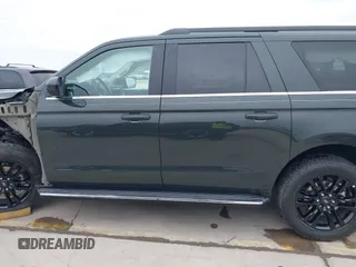 2022 Ford Expedition Max XLT with VIN 1FMJK1HT6NEA56873, listed as a IAAI auction lot 41264223 with 29,315 mi miles and . Bid and sale history available at DreamBid. Image 15.