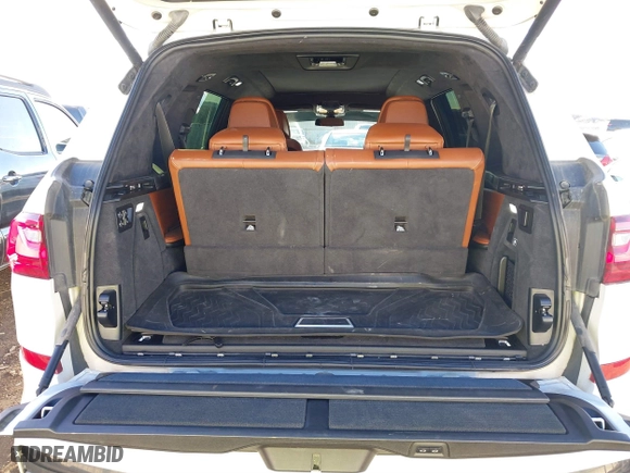 2019 BMW X7 xDrive50i with VIN 5UXCX4C58KLS35656, listed as a IAAI auction lot 41690202 with 91,135 mi miles. Bid and sale history available at carsss.com. Image 18.