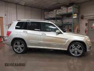 2014 Mercedes-Benz GLK 350 z VIN WDCGG8JB2EG221097, wystawiony jako IAAI lot #41718376 z przebiegiem 120 428 mil mil oraz . Historia ofert i sprzedaży dostępna na DreamBid. Obrazek 12.