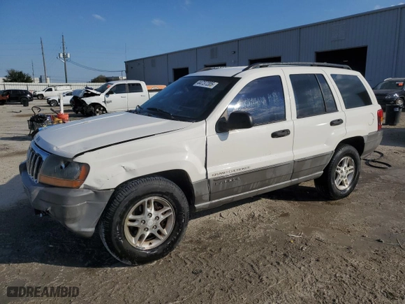 2002 Jeep Grand Cherokee Laredo with VIN 1J4GW48N02C205818, listed as a Copart auction lot 44737205 with 136,030 mi miles and Salvage Title. Bid and sale history available at carsss.com. Image 1.
