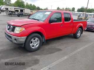 2008 Nissan Frontier LE z VIN 1N6AD09W08C433258, wystawiony jako IAAI lot #42127278 z przebiegiem 211 139 mil mil oraz . Historia ofert i sprzedaży dostępna na DreamBid. Obrazek 18.