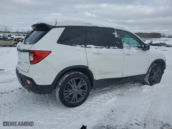 2021 Honda Passport EX-L with VIN 5FNYF8H57MB015778, listed as a Copart auction lot 88330715 with 52,636 mi miles and Salvage Title. Bid and sale history available at carsss.com. Image 3.