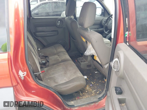 2007 Dodge Nitro SXT with VIN 1D8GT28K07W606463, listed as a IAAI auction lot 41927859 with 194,558 mi miles. Bid and sale history available at carsss.com. Image 8.