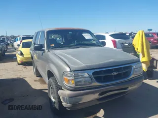 1997 Ford Explorer Eddie Bauer z VIN 1FMDU32X4VZB88487, wystawiony jako IAAI lot #41456330 z przebiegiem 279 727 mil mil oraz . Historia ofert i sprzedaży dostępna na DreamBid. Obrazek 1.