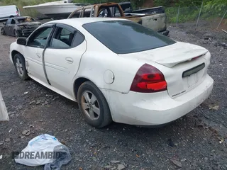 2006 Pontiac Grand Prix with VIN 2G2WP552261230234, listed as a IAAI auction lot 42084562 with 147,639 mi miles. Bid and sale history available at carsss.com. Image 3.