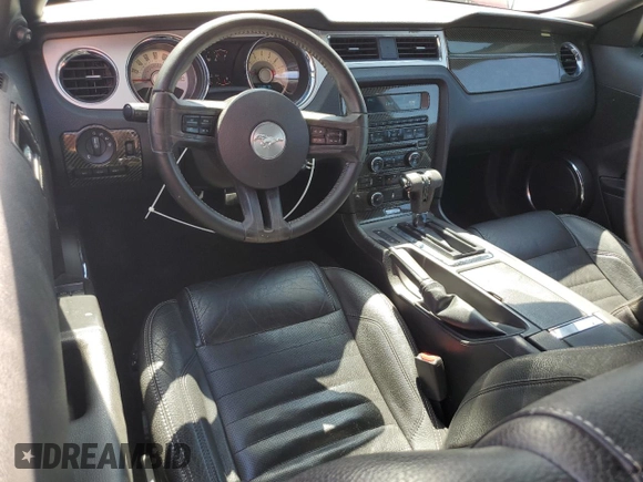 2011 Ford Mustang V6 with VIN 1ZVBP8AM8B5157542, listed as a Copart auction lot 61678945 with 83,868 mi miles and Salvage title. Bid and sale history available at DreamBid. Image 8.