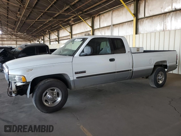 2000 Dodge Ram 2500 with VIN 1B7KC2367YJ134974, listed as a Copart auction lot 75233754 with 273,454 mi miles and Salvage Title. Bid and sale history available at carsss.com. Image 1.