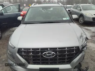2024 Hyundai Venue Limited with VIN KMHRC8A30RU300497, listed as a IAAI auction lot 41732907 with 8,104 mi miles and . Bid and sale history available at DreamBid. Image 12.