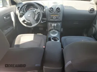 2011 Nissan Rogue S z VIN JN8AS5MT7BW170862, wystawiony jako Copart lot #60115195 z przebiegiem Nie podano mil oraz Szkoda całkowita • Salvage title. Historia ofert i sprzedaży dostępna na DreamBid. Obrazek 8.