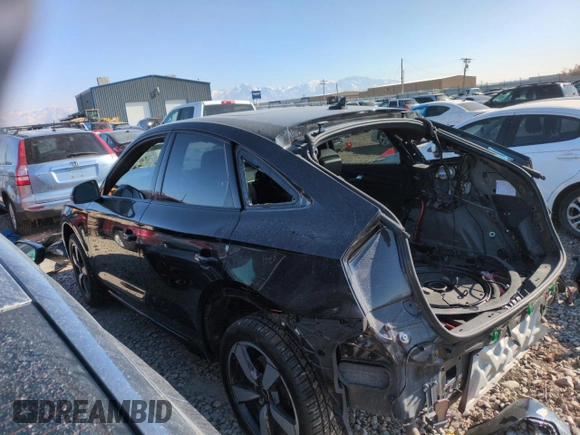 2022 Audi Q5 Sportback S line Prestige with VIN WA16AAFY2N2009041, listed as a Copart auction lot 45240665 with 43,136 mi miles and Salvage title. Bid and sale history available at DreamBid. Image 3.