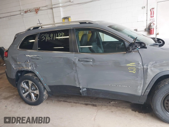 2021 Jeep Cherokee Limited with VIN 1C4PJMDX7MD165682, listed as a IAAI auction lot 39691189 with 47,112 mi miles and . Bid and sale history available at DreamBid. Image 6.
