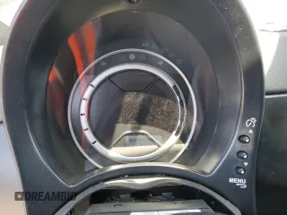 2015 FIAT 500e z VIN 3C3CFFGE3FT642311, wystawiony jako Copart lot #57159595 z przebiegiem Nie podano mil oraz Tytuł czysty. Historia ofert i sprzedaży dostępna na DreamBid. Obrazek 9.