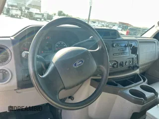 2012 Ford Econoline Cargo Recreational z VIN 1FTNE2EW6CDB01590, wystawiony jako IAAI lot #42526476 z przebiegiem 150 377 mil mil oraz . Historia ofert i sprzedaży dostępna na DreamBid. Obrazek 8.