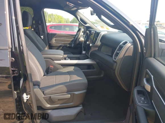 2024 Ram 2500 Big Horn with VIN 3C6UR5DL3RG269750, listed as a IAAI auction lot 42393351 with 12,442 mi miles and . Bid and sale history available at DreamBid. Image 5.