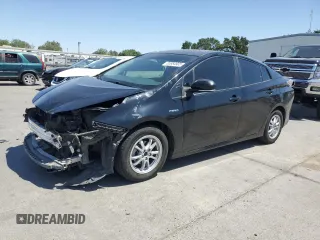 2016 Toyota Prius Two z VIN JTDKBRFU8G3515449, wystawiony jako Copart lot #55954905 z przebiegiem 200 104 mil mil oraz Szkoda całkowita • Salvage title. Historia ofert i sprzedaży dostępna na DreamBid. Obrazek 1.