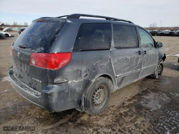 2009 Toyota Sienna CE with VIN 5TDZK23C89S246713, listed as a Copart auction lot 88325975 with 282,494 mi miles and Salvage Title. Bid and sale history available at carsss.com. Image 3.
