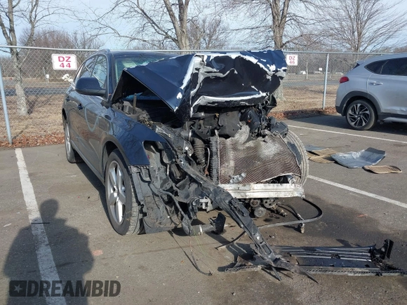 2012 Audi Q5 2.0T Premium Plus with VIN WA1LFAFP3CA018975, listed as a IAAI auction lot 41645580 with 1 mi miles. Bid and sale history available at carsss.com. Image 6.