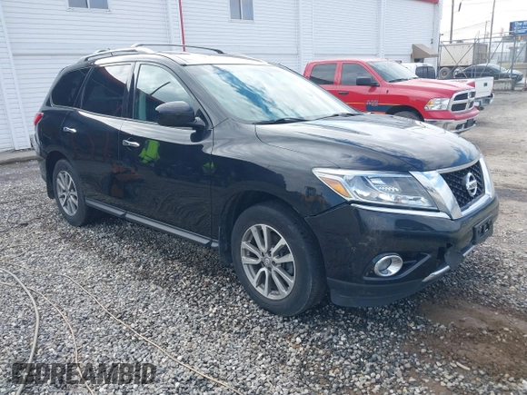 2015 Nissan Pathfinder Platinum with VIN 5N1AR2MM5FC709030, listed as a IAAI auction lot 41490975 with 121,875 mi miles and . Bid and sale history available at DreamBid. Image 1.