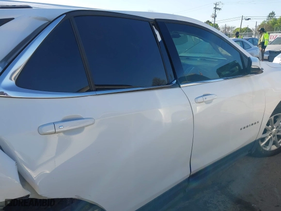 2018 Chevrolet Equinox LT with VIN 2GNAXJEV3J6285920, listed as a IAAI auction lot 41876822 with 117,203 mi miles. Bid and sale history available at carsss.com. Image 12.