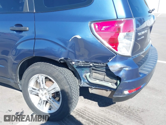 2011 Subaru Forester X z VIN JF2SHABC7BH774069, wystawiony jako IAAI lot #41742754 z przebiegiem 154 516 mil mil oraz . Historia ofert i sprzedaży dostępna na DreamBid. Obrazek 6.