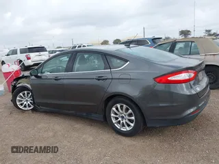 2016 Ford Fusion S z VIN 3FA6P0G72GR132394, wystawiony jako IAAI lot #42142780 z przebiegiem 66 013 mil mil oraz . Historia ofert i sprzedaży dostępna na DreamBid. Obrazek 15.