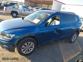 2020 Volkswagen Tiguan S with VIN 3VV0B7AX7LM120394, listed as a IAAI auction lot 40908849 with 31,973 mi miles. Bid and sale history available at carsss.com. Image 15.