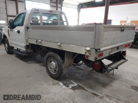 2018 Ford F-250 XL z VIN 1FDBF2A66JEC27005, wystawiony jako IAAI lot #41746952 z przebiegiem 66 769 mil mil oraz . Historia ofert i sprzedaży dostępna na DreamBid. Obrazek 3.