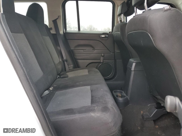 2015 Jeep Patriot Altitude Edition with VIN 1C4NJPBA7FD350826, listed as a Copart auction lot 85614974 with 203,447 mi miles and Salvage Title. Bid and sale history available at carsss.com. Image 12.