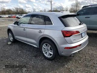 2022 Audi Q5 S line Premium with VIN WA1GAAFY0N2089458, listed as a Copart auction lot 49338915 with 25,993 mi miles and Salvage Title. Bid and sale history available at carsss.com. Image 2.