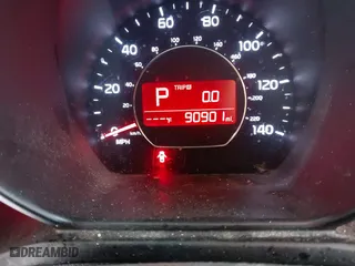 2014 Kia Soul with VIN KNDJN2A26E7033942, listed as a IAAI auction lot 41271872 with 90,901 mi miles. Bid and sale history available at carsss.com. Image 15.