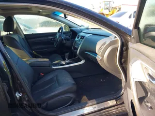 2013 Nissan Altima SL with VIN 1N4BL3AP0DC170723, listed as a IAAI auction lot 42177586 with 161,792 mi miles and . Bid and sale history available at DreamBid. Image 5.