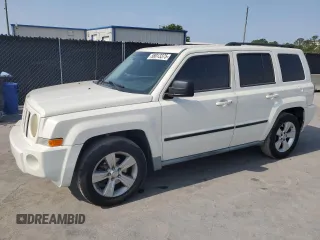 2010 Jeep Patriot Sport z VIN 1J4NT2GB6AD622039, wystawiony jako Copart lot #58013375 z przebiegiem 271 563 mil mil oraz Szkoda całkowita • Salvage title. Historia ofert i sprzedaży dostępna na DreamBid. Obrazek 1.