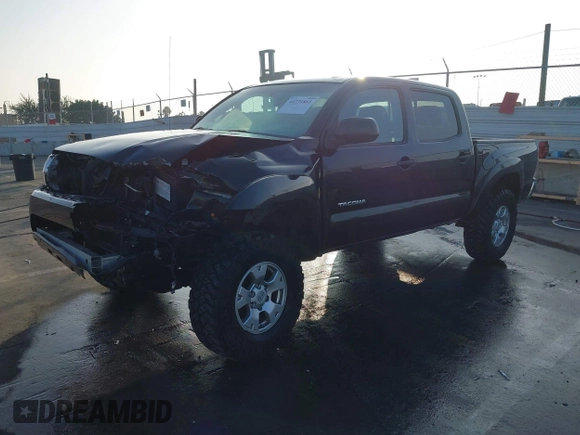 2013 Toyota Tacoma PreRunner z VIN 3TMJU4GN0DM143065, wystawiony jako IAAI lot #41231861 z przebiegiem 139 156 mil mil oraz . Historia ofert i sprzedaży dostępna na DreamBid. Obrazek 17.