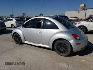 2007 Volkswagen New Beetle Coupe with VIN 3VWEW31C57M509066, listed as a Copart auction lot 81093464 with 74,292 mi miles and Clean Title. Bid and sale history available at carsss.com. Image 2.