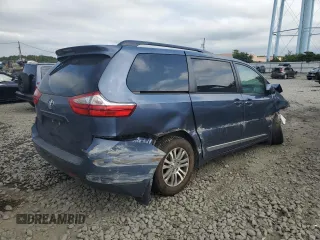 2017 Toyota Sienna XLE Auto Access Seat with VIN 5TDYZ3DCXHS825115, listed as a Copart auction lot 70457474 with Not provided miles and Salvage title. Bid and sale history available at DreamBid. Image 3.