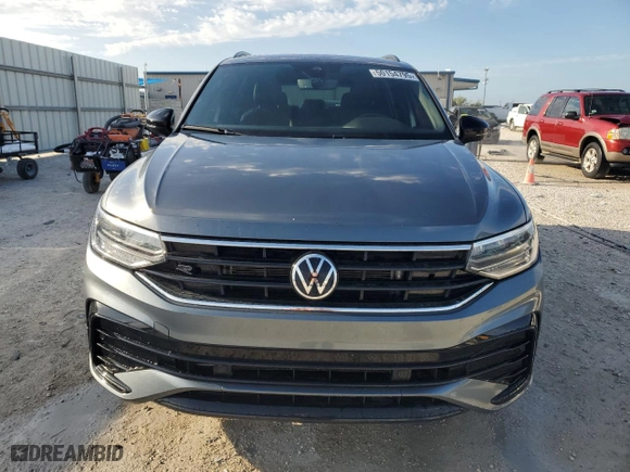 2022 Volkswagen Tiguan SE R-Line Black with VIN 3VVCB7AX2NM063439, listed as a Copart auction lot 50154795 with 59,809 mi miles and Non Repairable. Bid and sale history available at carsss.com. Image 5.