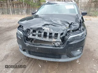 2019 Jeep Cherokee Latitude Plus with VIN 1C4PJMLB1KD237138, listed as a IAAI auction lot 41956339 with 81,180 mi miles. Bid and sale history available at carsss.com. Image 6.